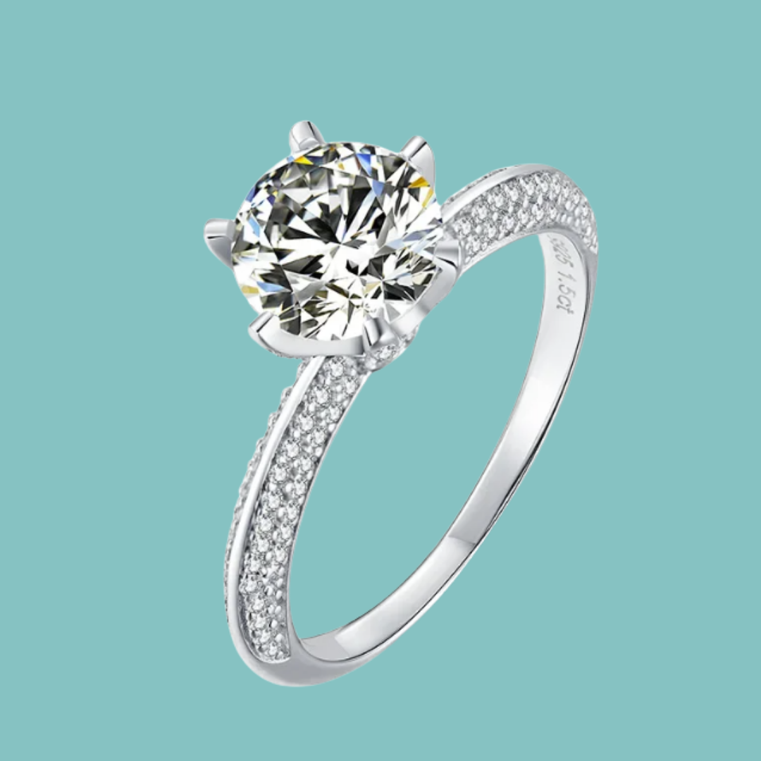 Audrey Pavé Knife Edge Moissanite Ring
