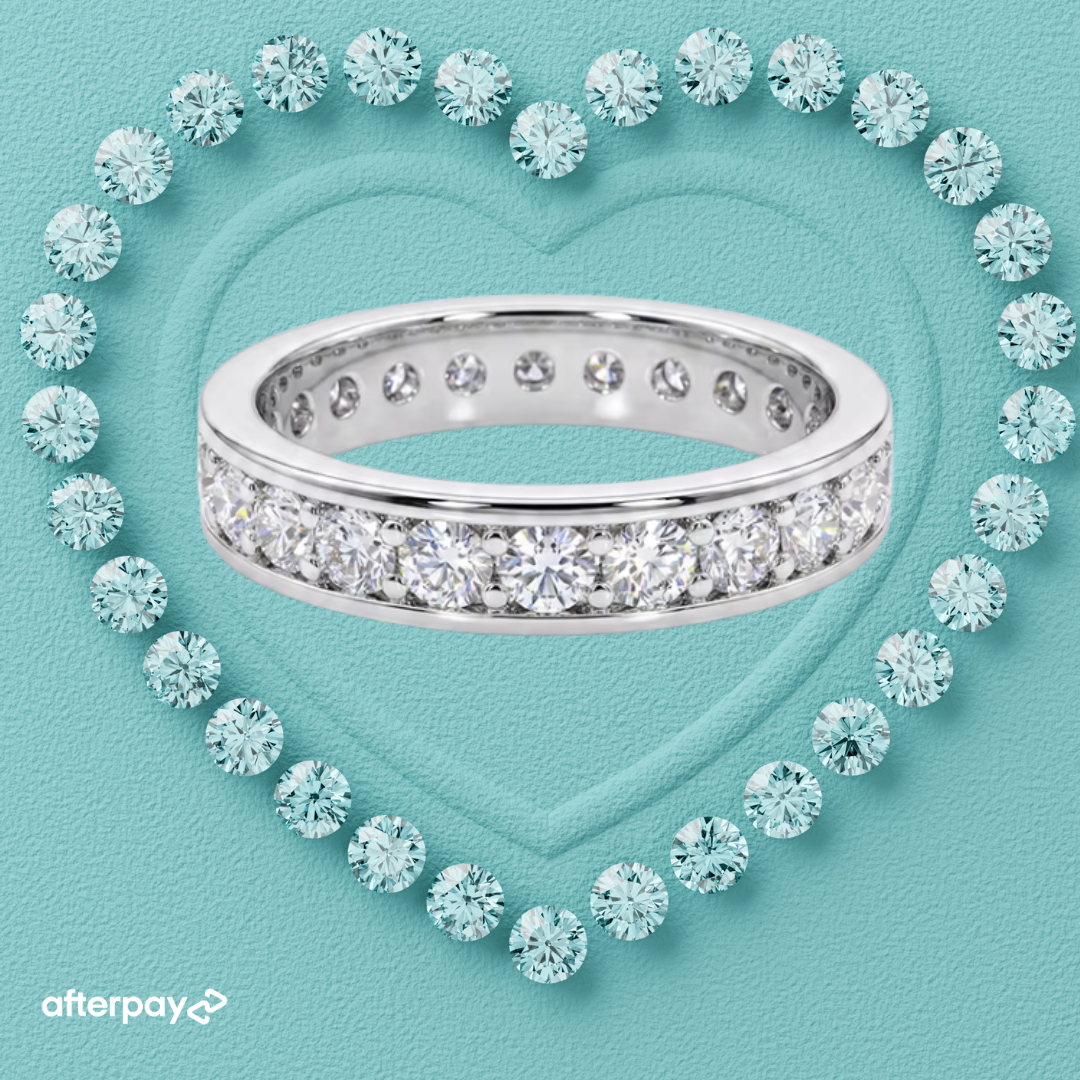 Alessia eternity band with round sparkling stones 