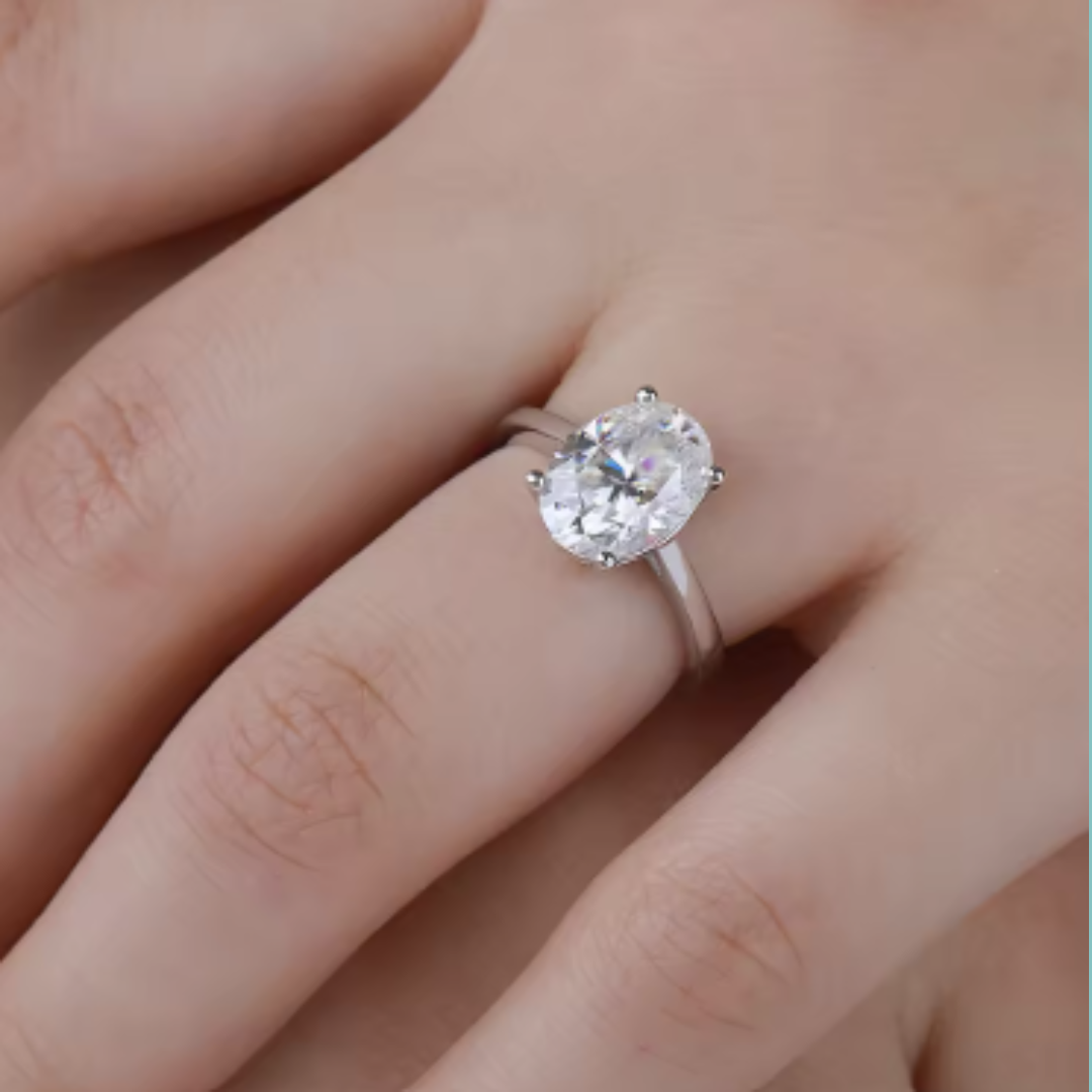 Classic Oval Cut Solitaire