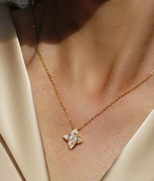 The Fleur Pendant