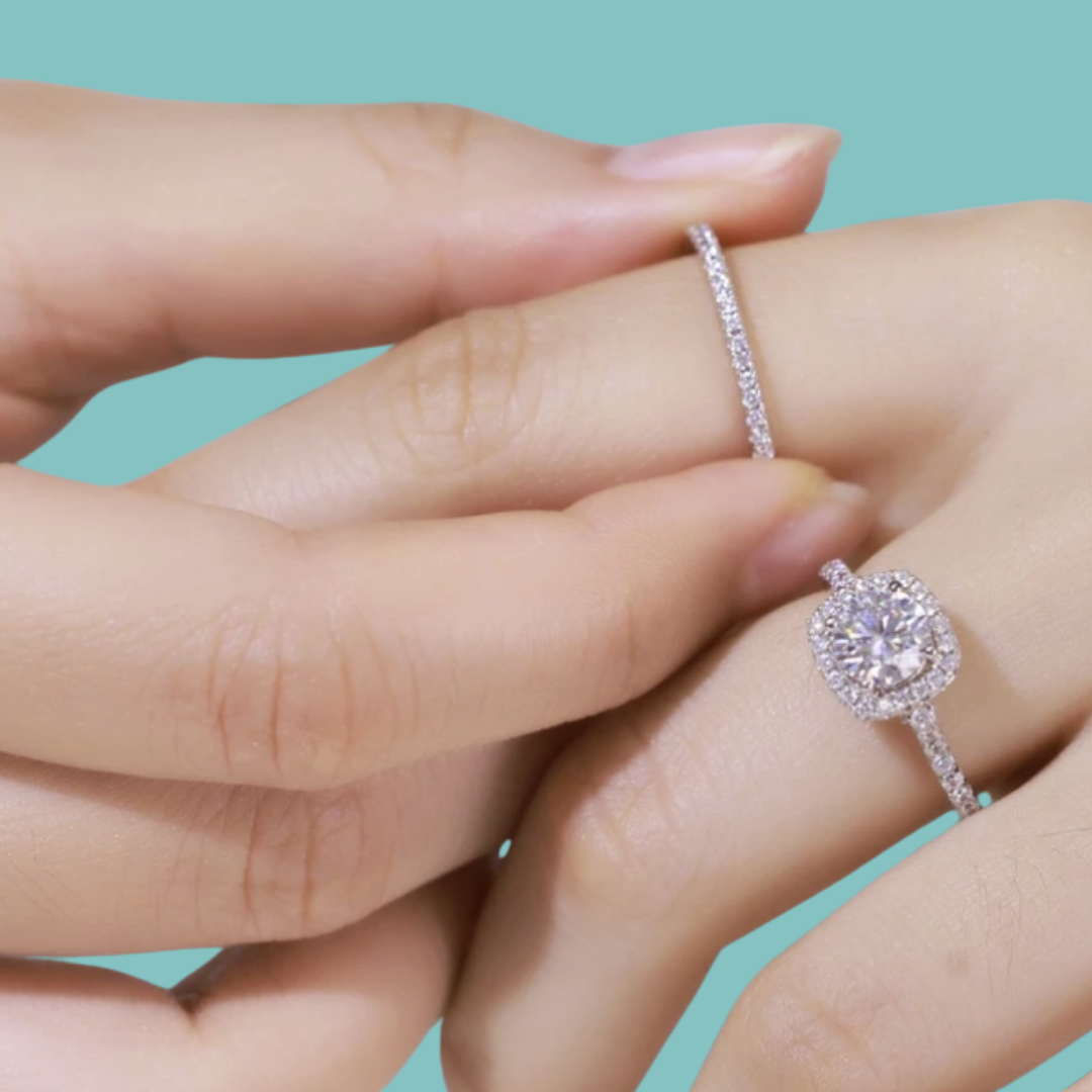 Halo square ring set with sparkling centre stone and matching wedding band