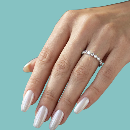 Lisette Graduated Moissanite Band