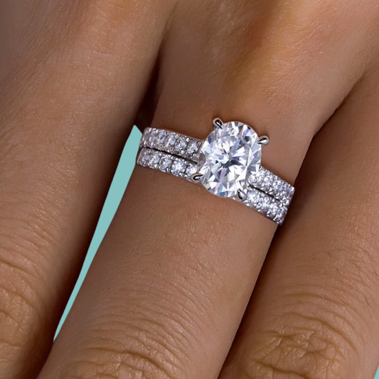 Isla Oval Bridal Set