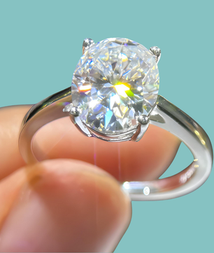 Classic Oval Cut Solitaire