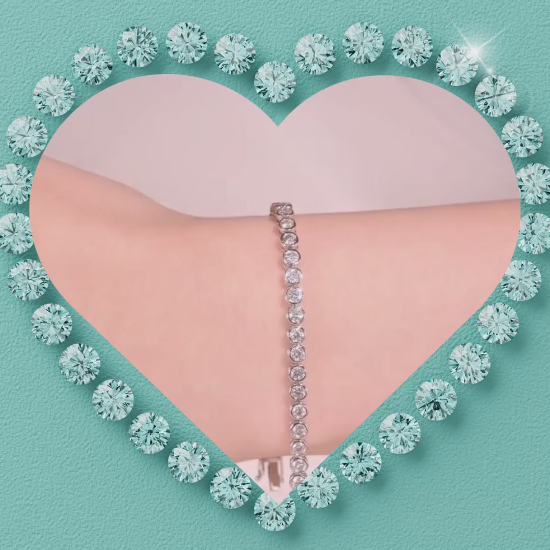 Polished white-toned bracelet featuring round-cut moissanite stones